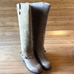 Women’s Madden Girl Canyon tall boot sz 7m
